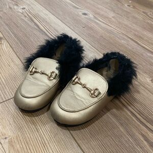 Little legends kids loafer shoes gold black Size 26